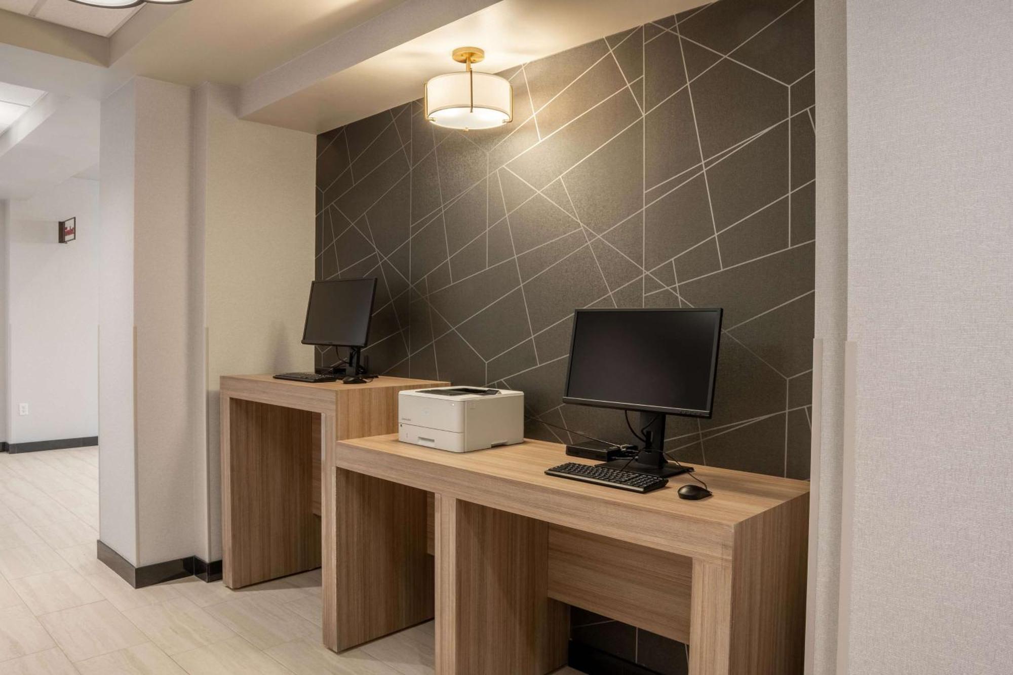 Drury Plaza Hotel คอลเลจสเตชัน ภายนอก รูปภาพ