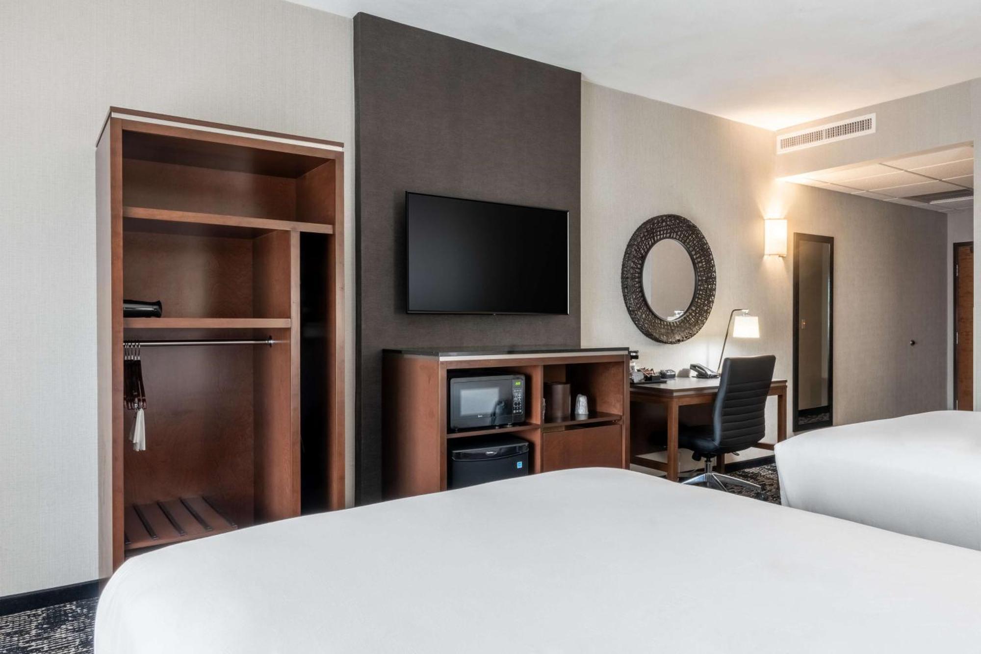 Drury Plaza Hotel คอลเลจสเตชัน ภายนอก รูปภาพ