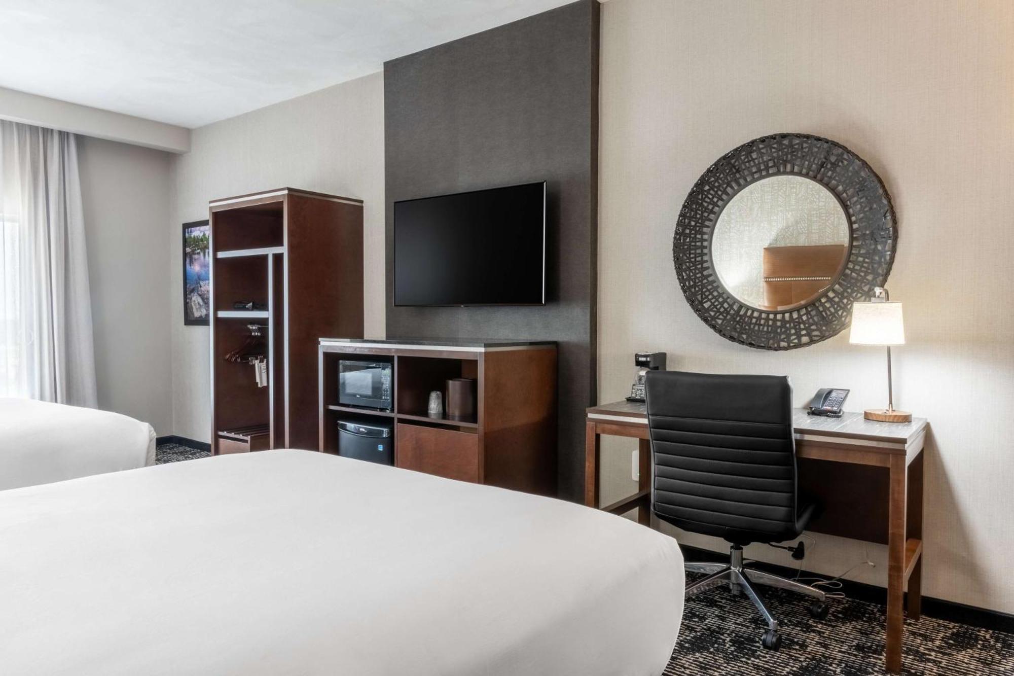 Drury Plaza Hotel คอลเลจสเตชัน ภายนอก รูปภาพ