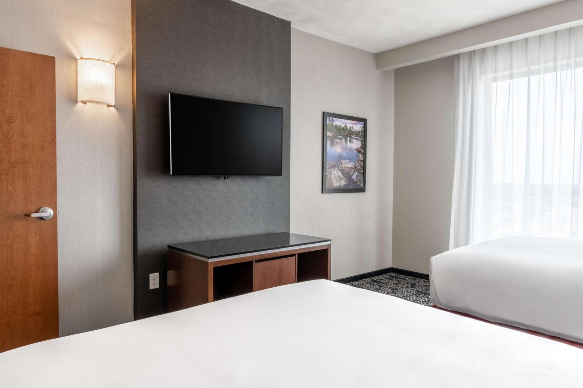 Drury Plaza Hotel คอลเลจสเตชัน ภายนอก รูปภาพ