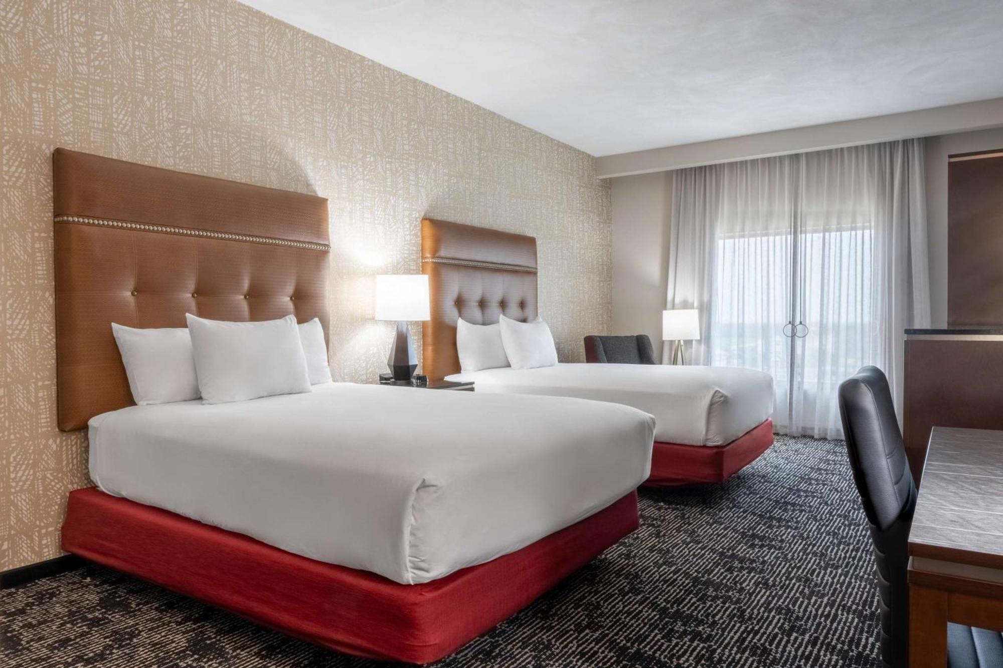 Drury Plaza Hotel คอลเลจสเตชัน ภายนอก รูปภาพ