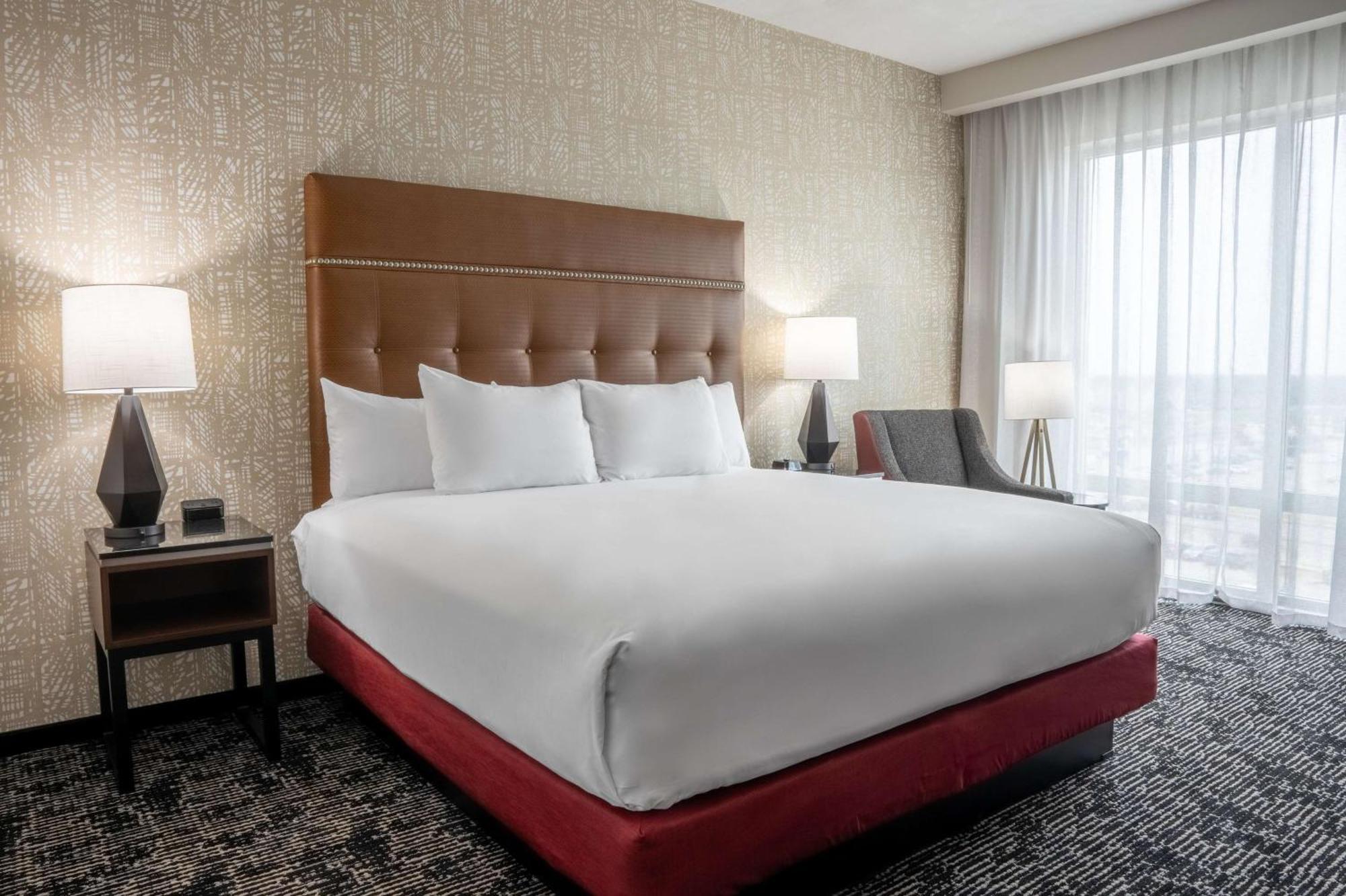 Drury Plaza Hotel คอลเลจสเตชัน ภายนอก รูปภาพ