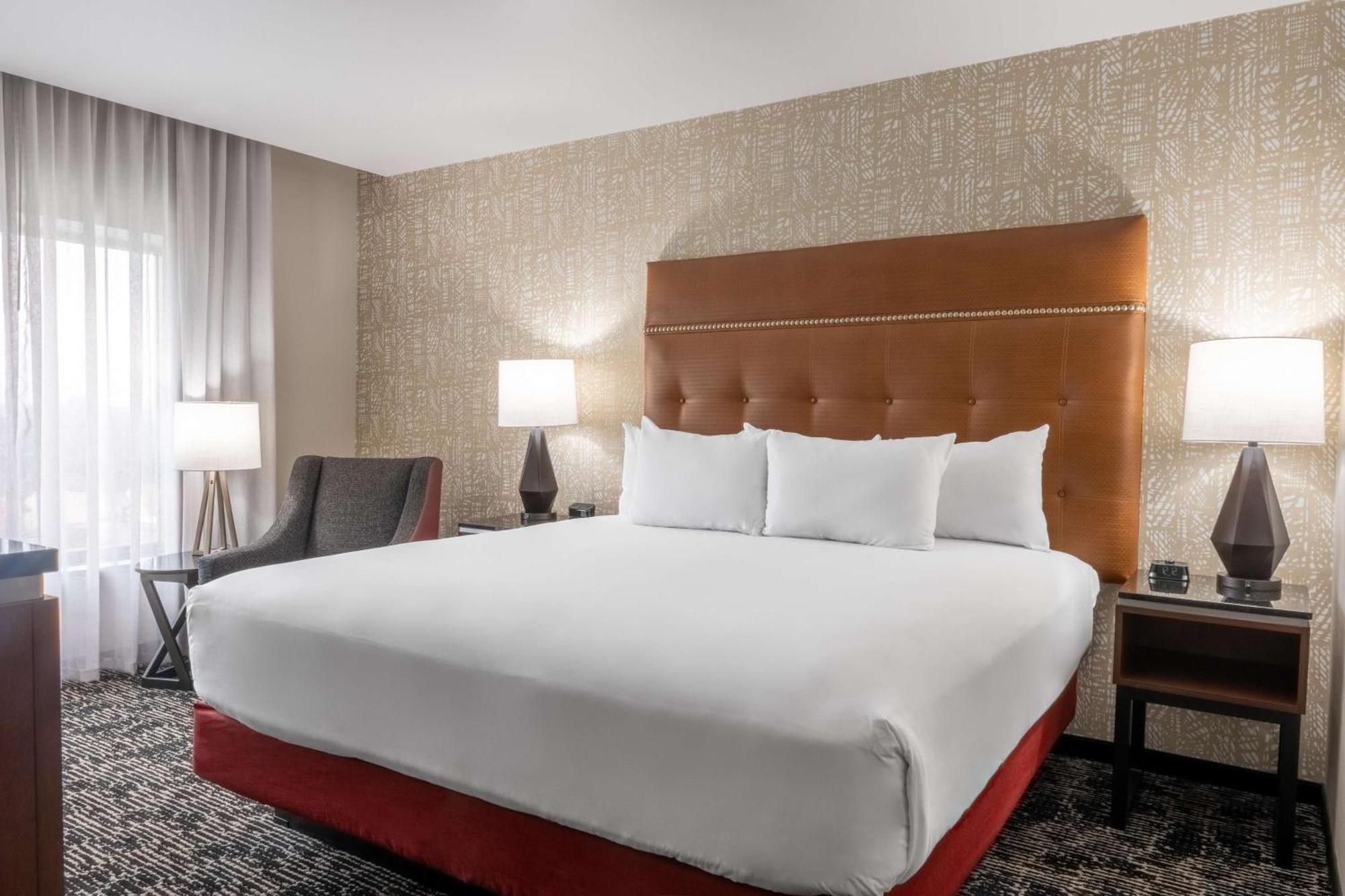 Drury Plaza Hotel คอลเลจสเตชัน ภายนอก รูปภาพ