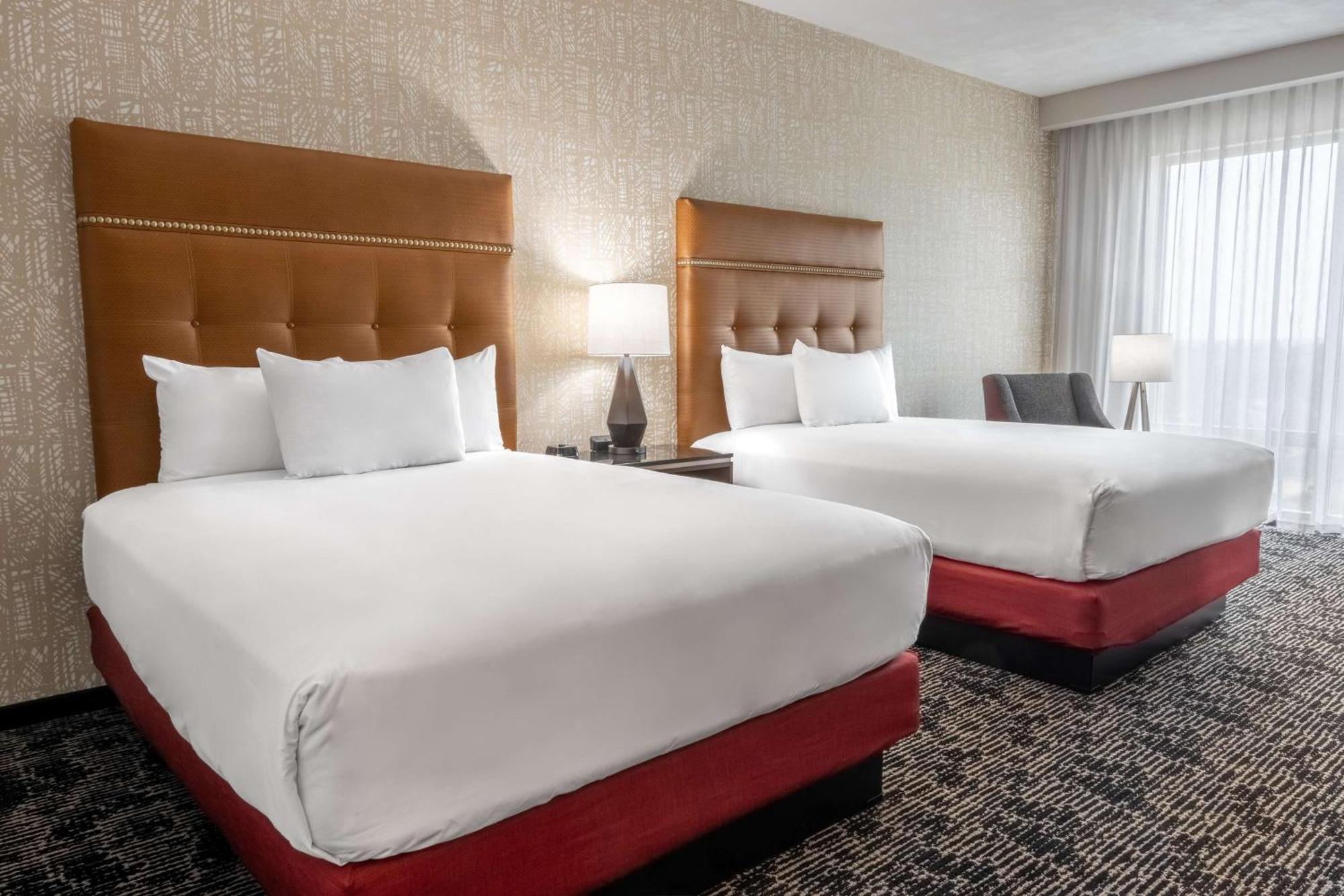 Drury Plaza Hotel คอลเลจสเตชัน ภายนอก รูปภาพ